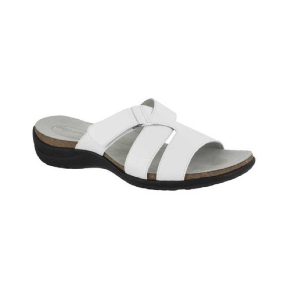 NIB EASY STREET Frenzy Casual Sandals Size 5.5